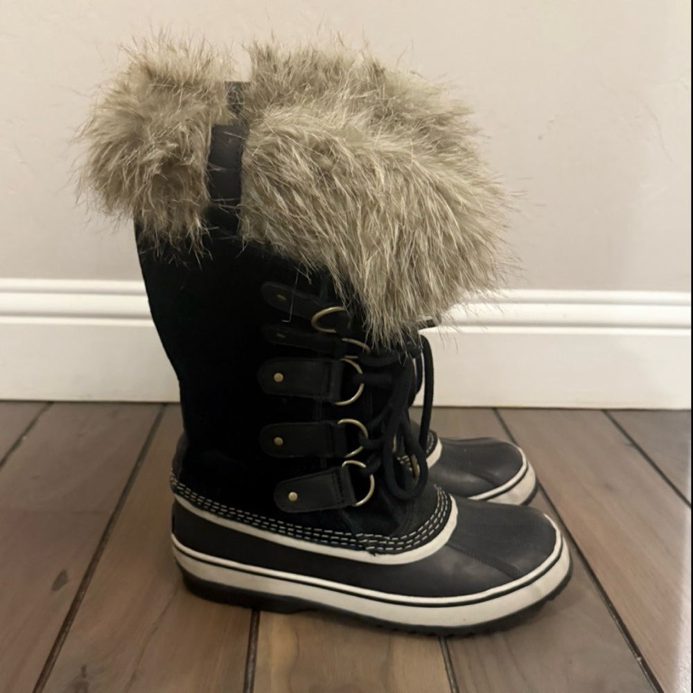 SOREL Joan of Arctic™ Waterproof Black Suede Boot Snow-Rain Boot, Size 9 - Picture 12 of 15